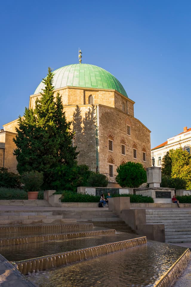 pecs mosque